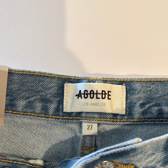 NWT AGOLDE Parke Vintage Cut-Off Denim Shorts
In Swapmeet Size 27 - Picture 4 of 8